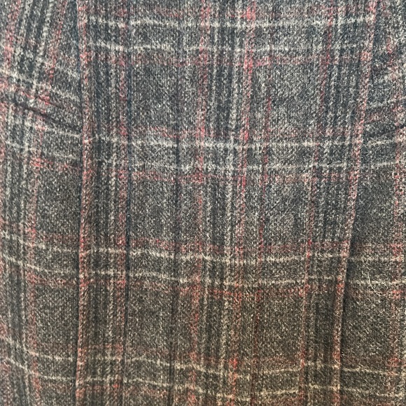 Banana Republic: Unique High-low Pencil Skirt Size 0. 15% off 2+ bundle - Picture 3 of 4